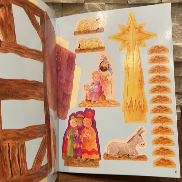 The Christmas Activity Book - Picture 5 of 5